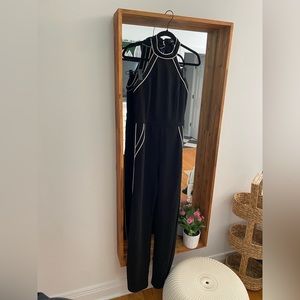 Lulu’s Black and White Jumpsuit Size S - Like New Condition